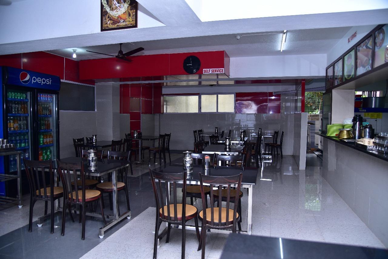 Iroomz Dwaraka Residency Bellary Buitenkant foto
