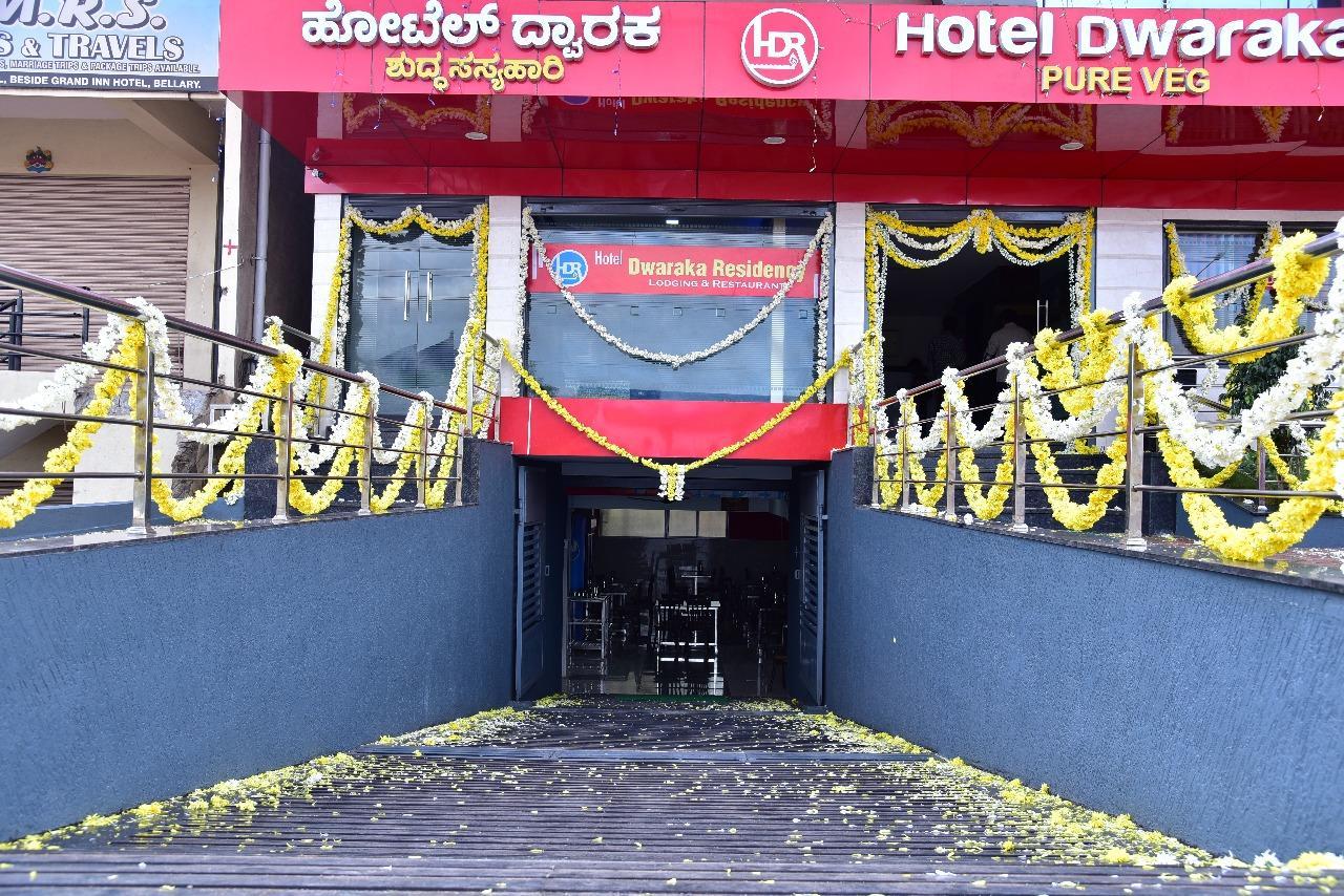 Iroomz Dwaraka Residency Bellary Buitenkant foto